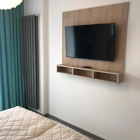 Aparthotel Ella Exclusiv By Alz Navodari
